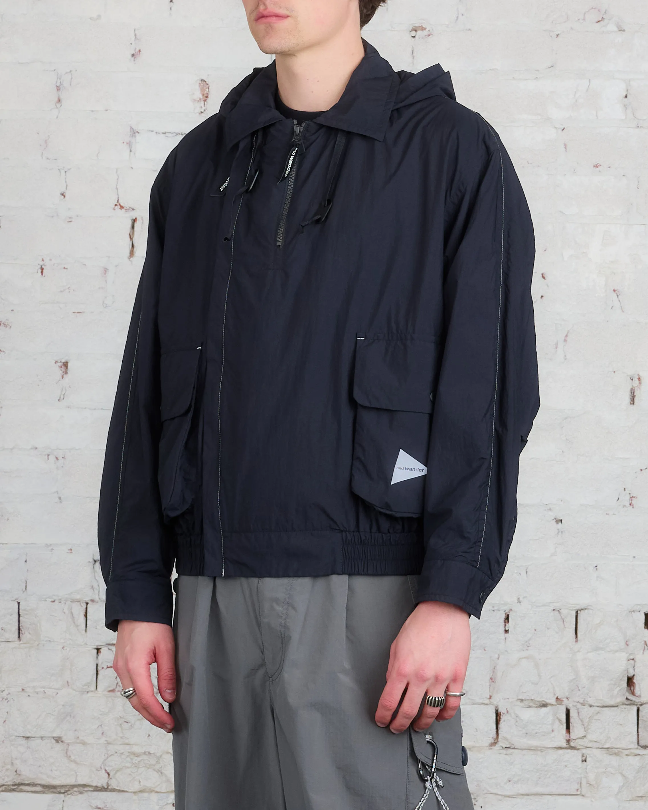 and wander Water Repellent Light Jacket Black