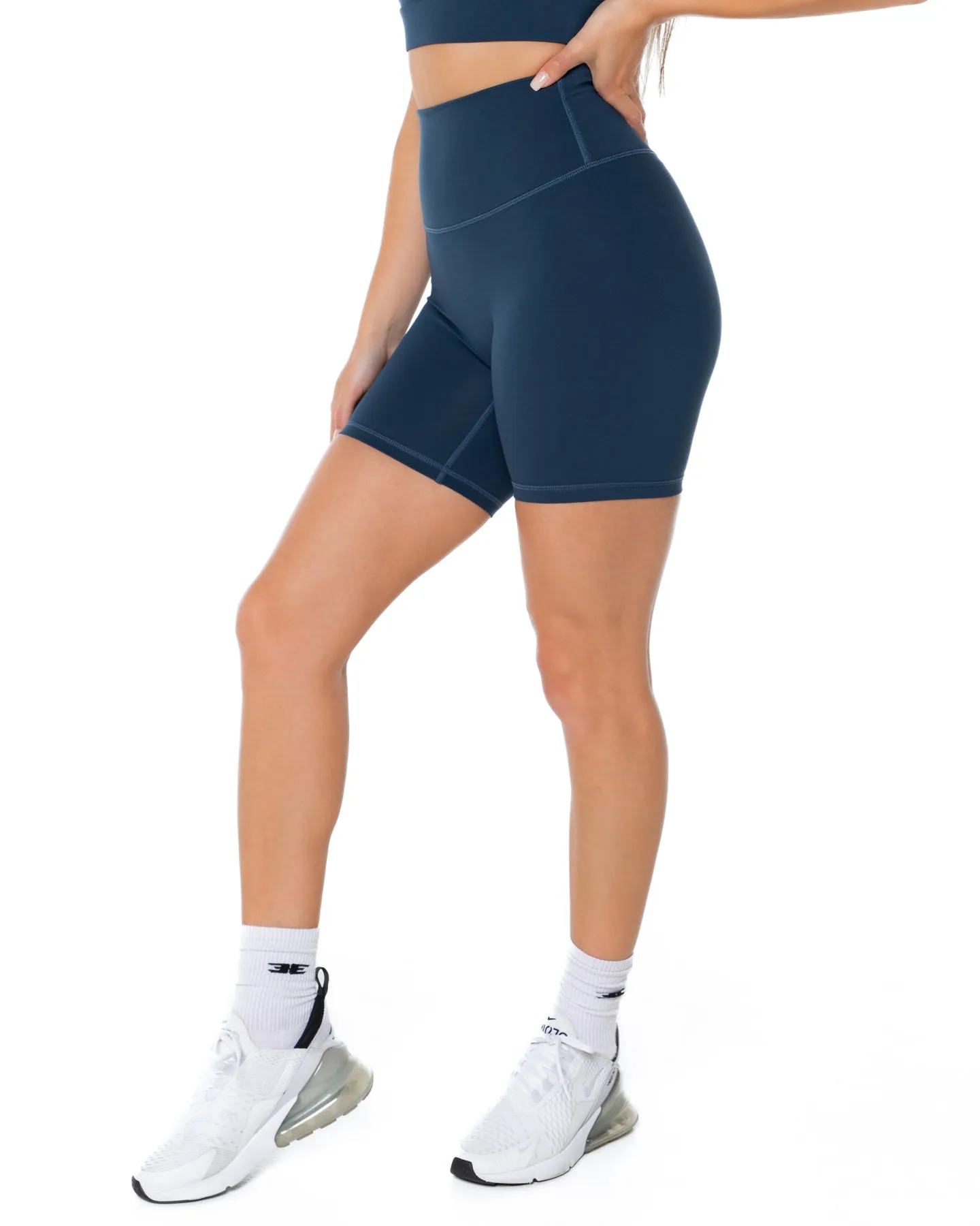 Aura Scrunch Shorts - Navy