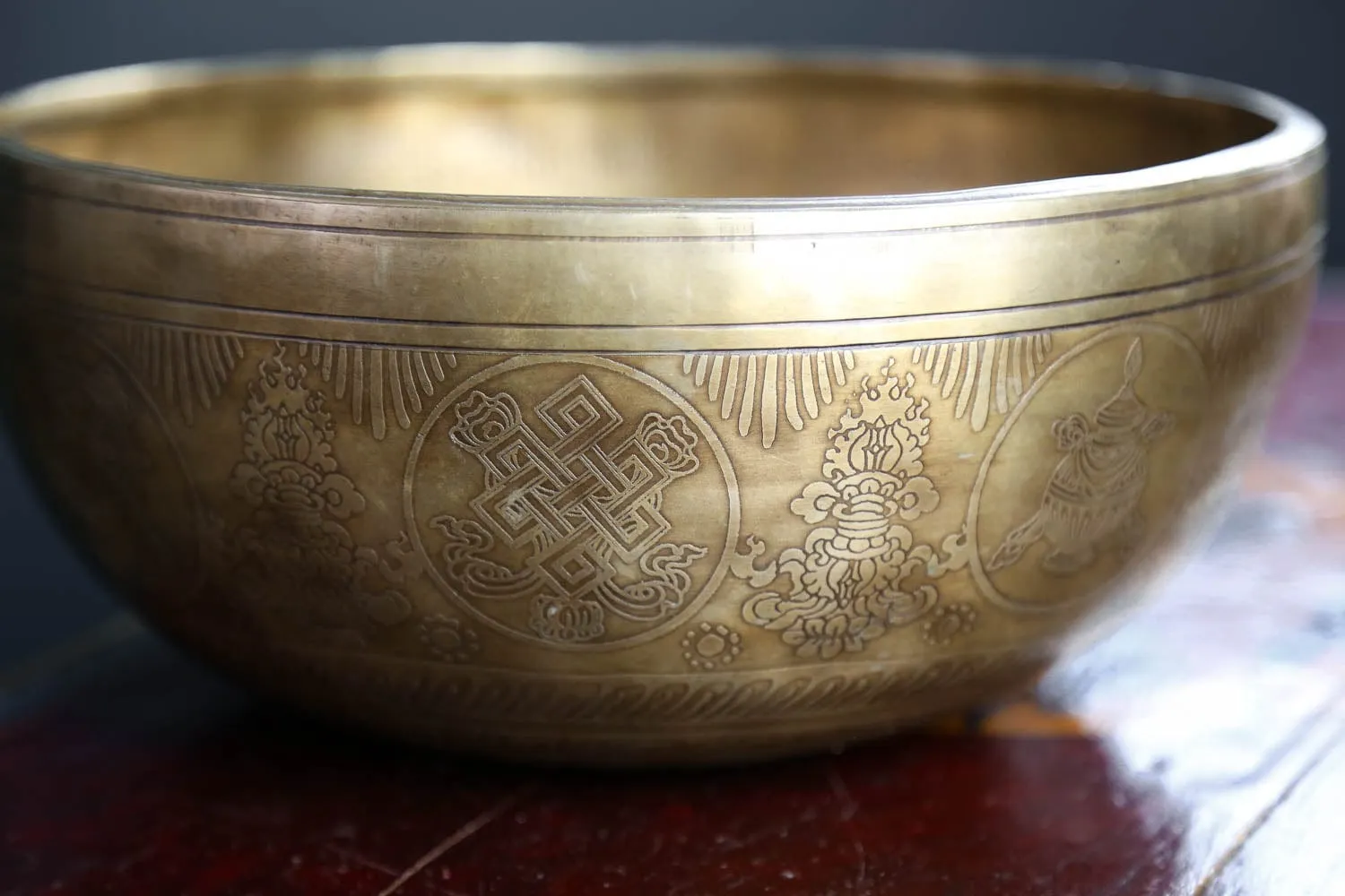 Auspicious Symbols & Flaming Dorje Lingham Bowl