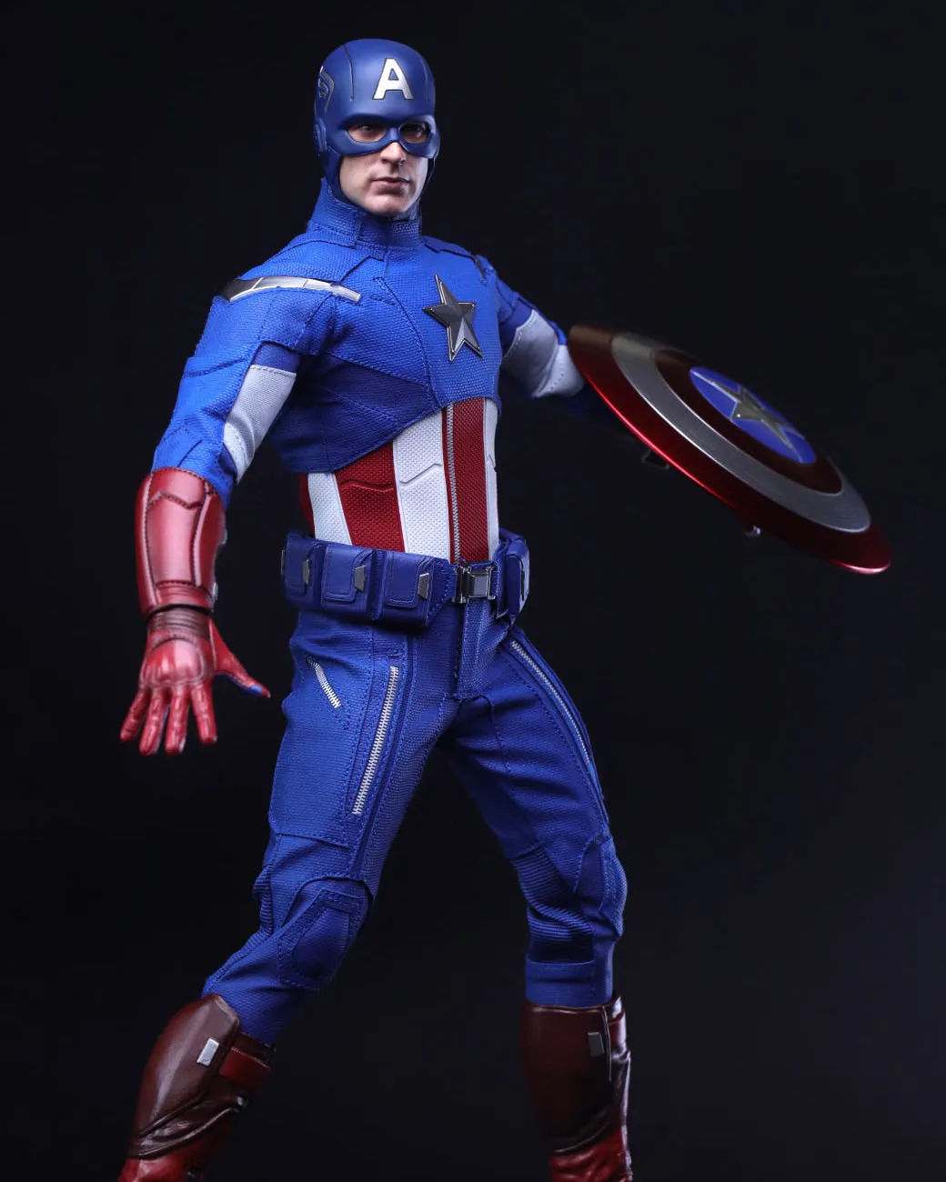 Hot toys MMS563 Avengers Endgame 2012 Captain America