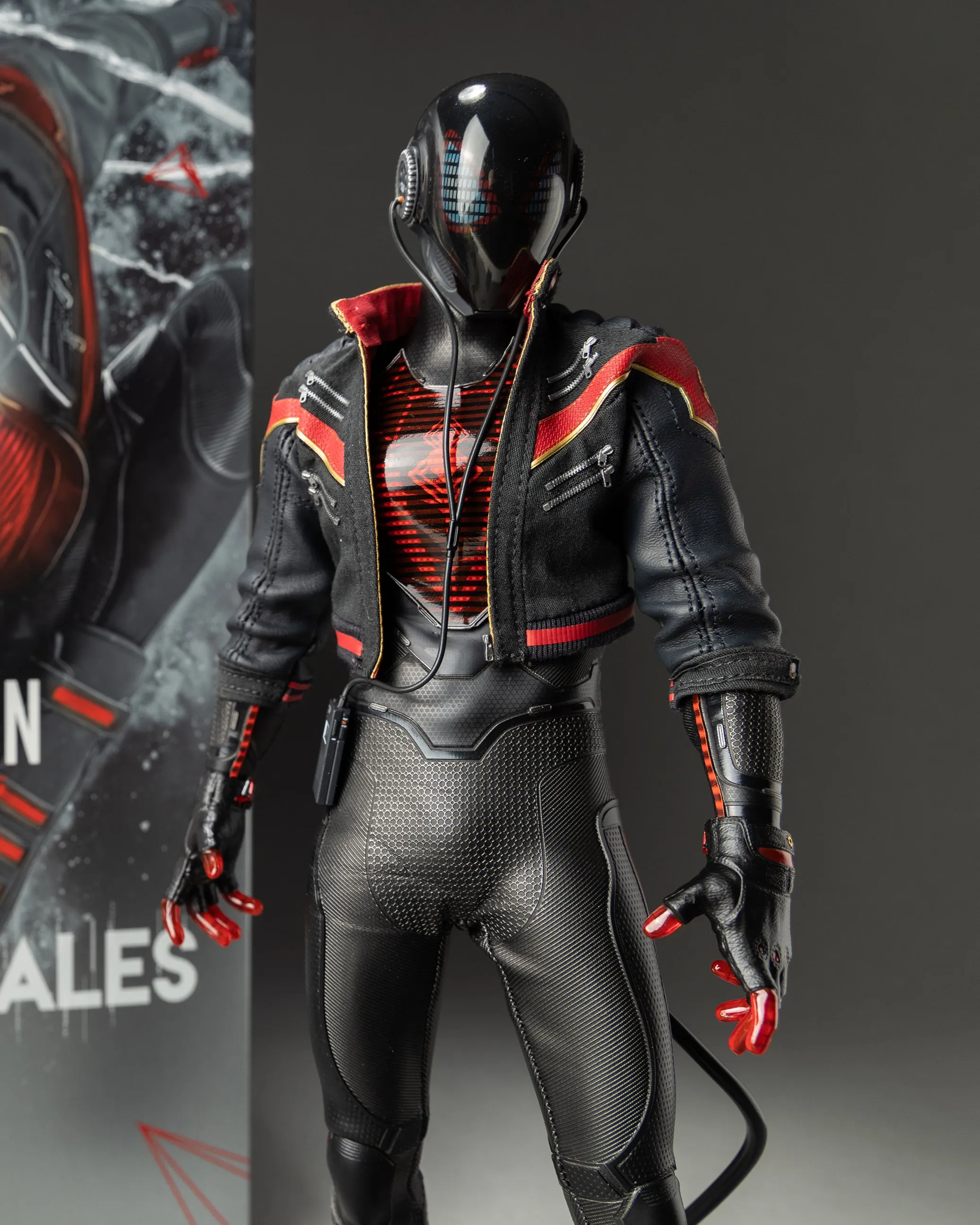 Hot toys VGM49 Marvel PS5 Spiderman Miles Morales 2020 Suit