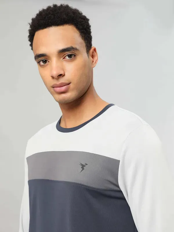 Men Colorblock Slim Fit Crew Neck T-shirt with MATPIQ