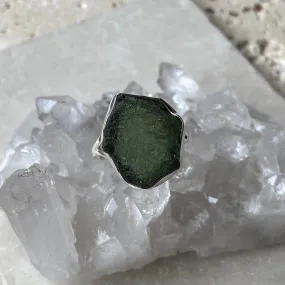 Moldavite Ring - Silver Contour