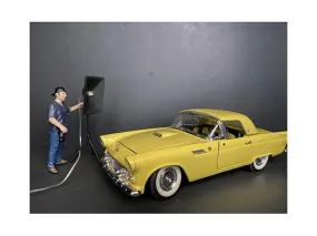 "Weekend Car Show" Figurine V for 1/24 Scale Models by American Diorama